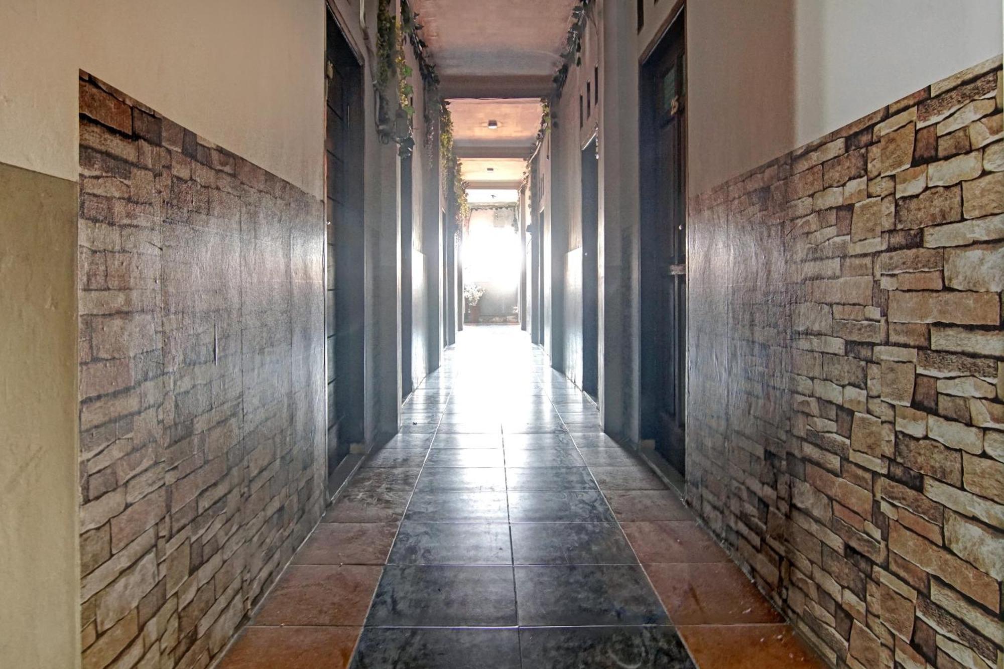 Super Oyo 90358 Poris Residence Syariah Tangerang Extérieur photo