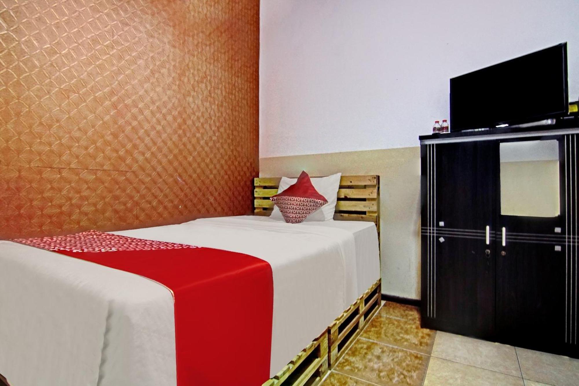 Super Oyo 90358 Poris Residence Syariah Tangerang Extérieur photo